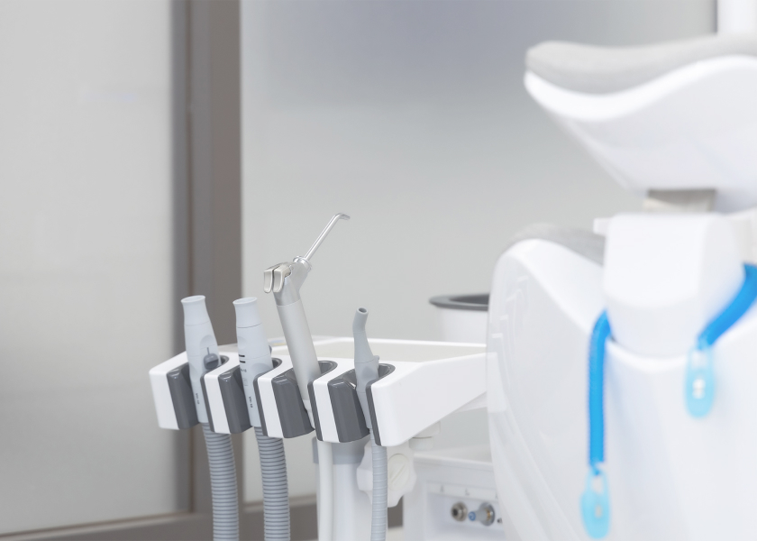 南森町天神橋歯科 診察室